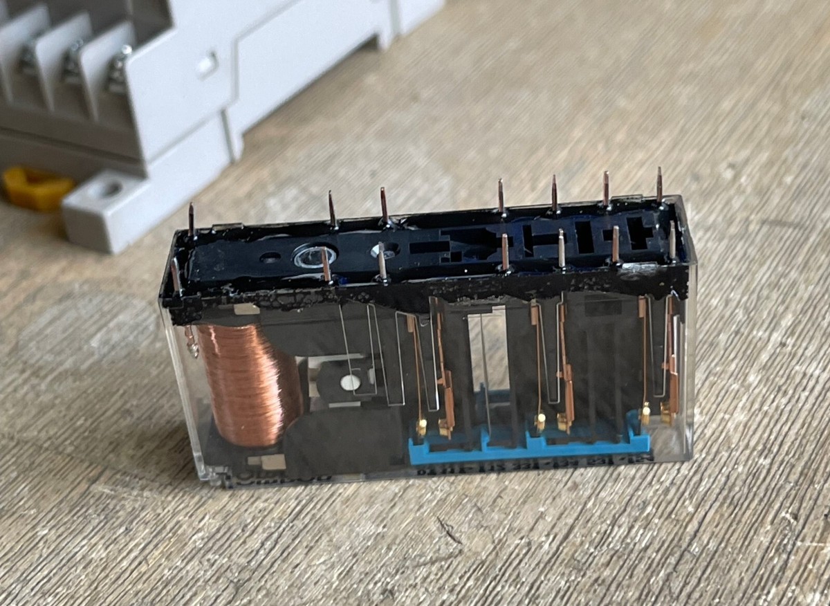 OMRON G7SA-5A1B RELAY 24VDC 14 PIN WITH OMRON P7SA-14F-ND