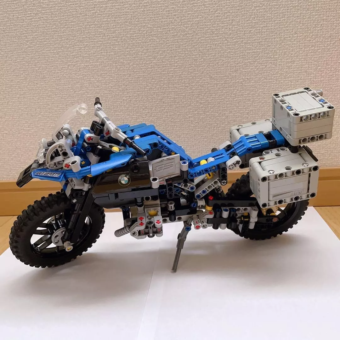 LEGO TECHNIC BMW R 1200 GS ADVENTURE Off Road Motorcycle Fully Assembled  Model