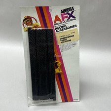 EARLY AURORA AFX 9  COBBLESTONE HO SLOT CAR 2x Track 2506 w/ Signs - MOC