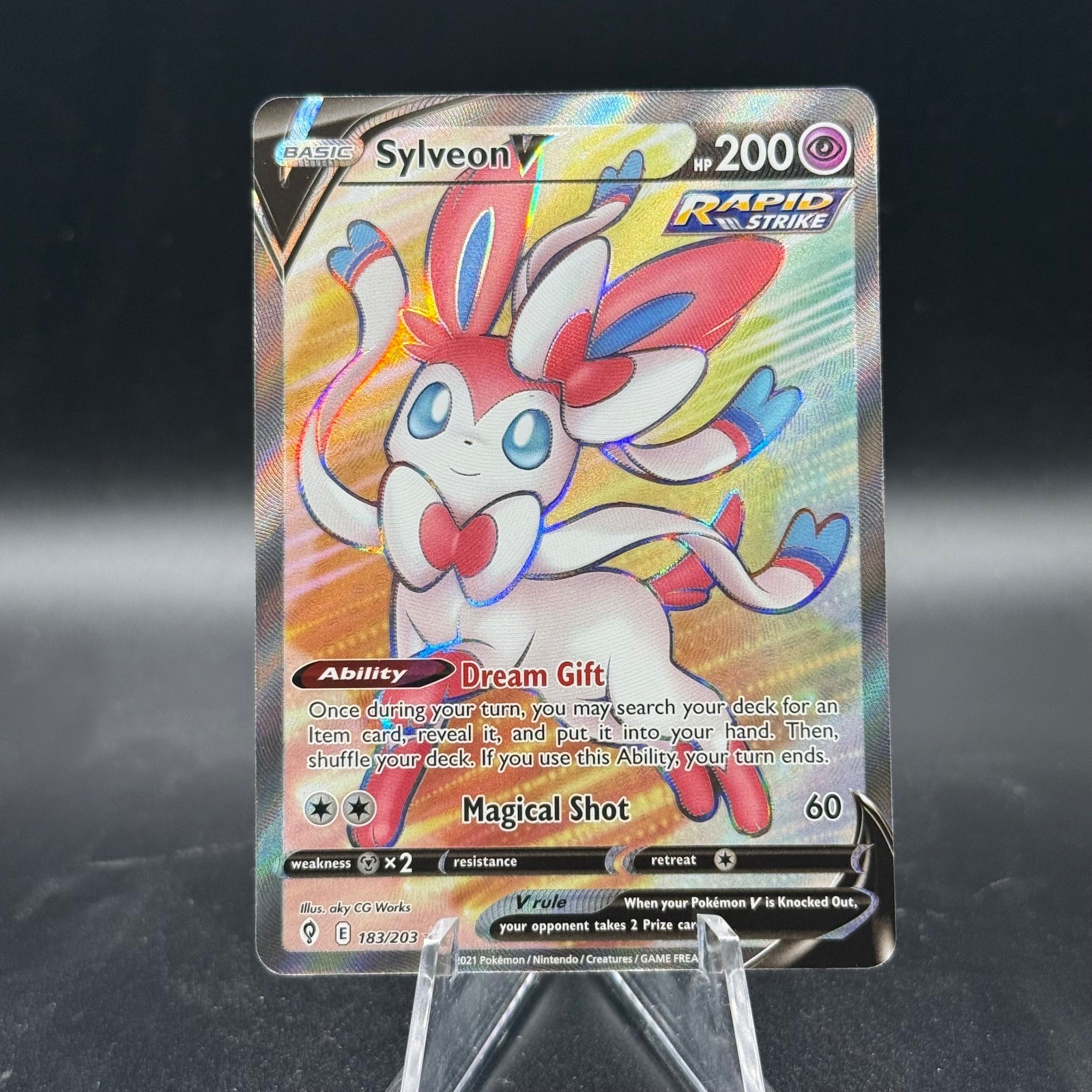 Sylveon V 183/203 Ultra Rare Evolving Skies Pokemon Holo Near Mint