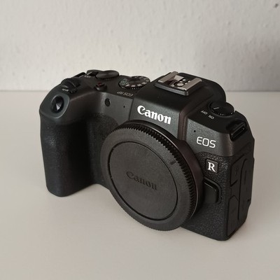 TOP / Canon EOS RP 26,2MP Kamera Body / nur ca. 3 Tsd. Klicks /OVP