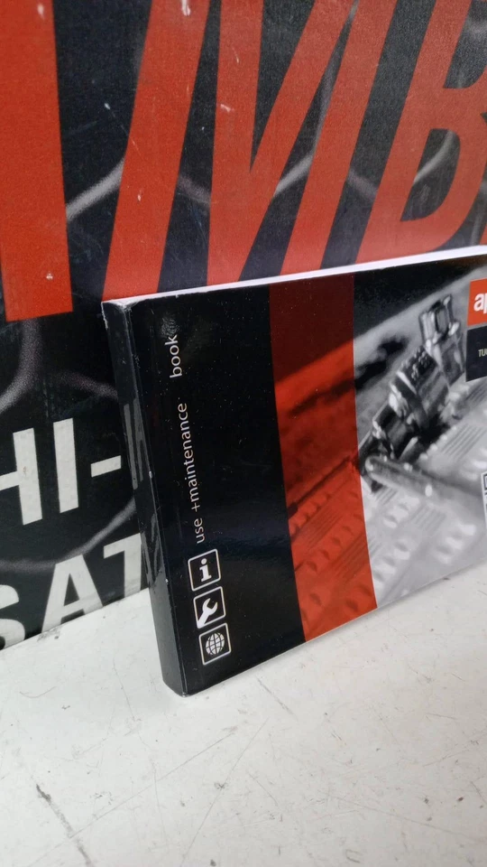 Aprilia Tuono 660cc Factory (22 >24) Folleto Uso y Mantenimiento Para 2Q000493QK - Imagen 2 de 4