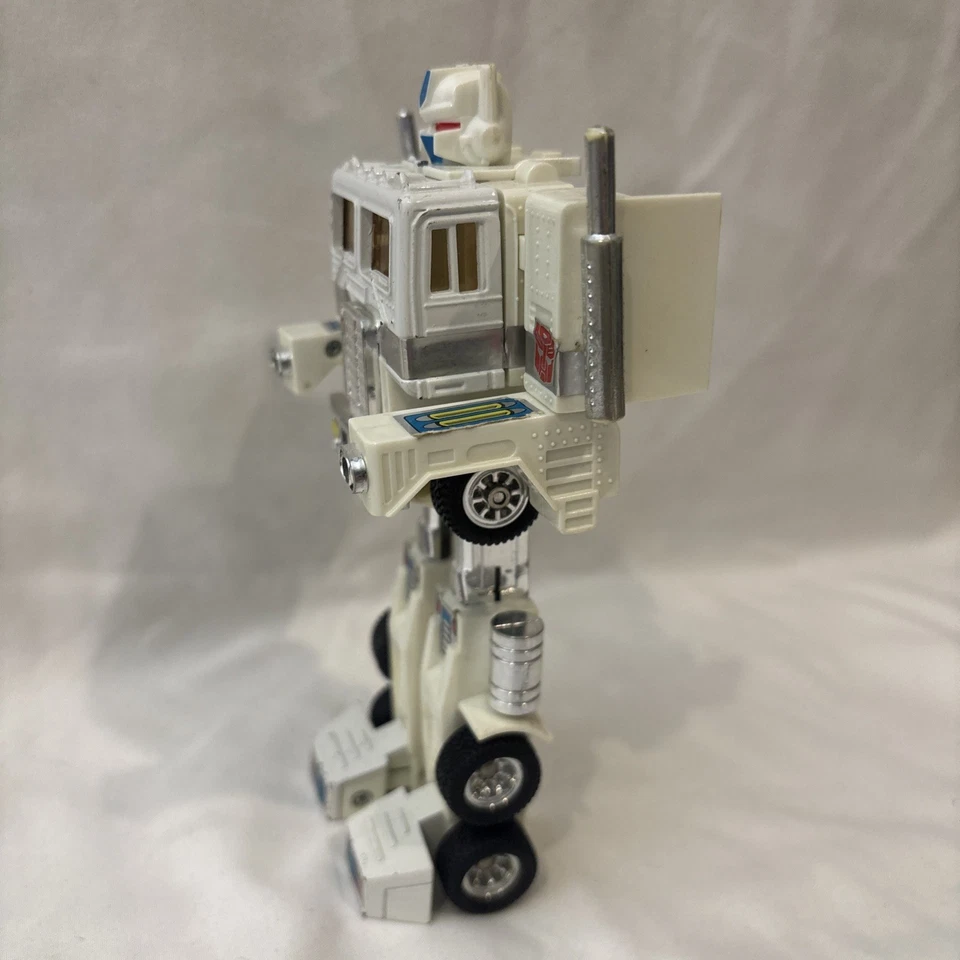 Transformers G1 Ultra Magnus Camión Cabina De Colección 1986 Original Autobot Hasbro Foto 2 de 4