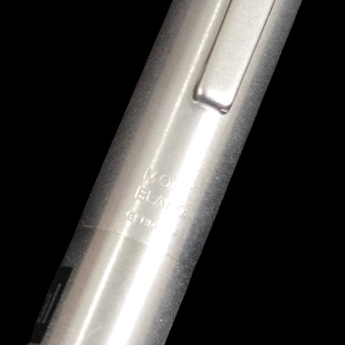 Mont Blanc Penna Roller QuickPen Acciaio Inox - Foto 9 di 19