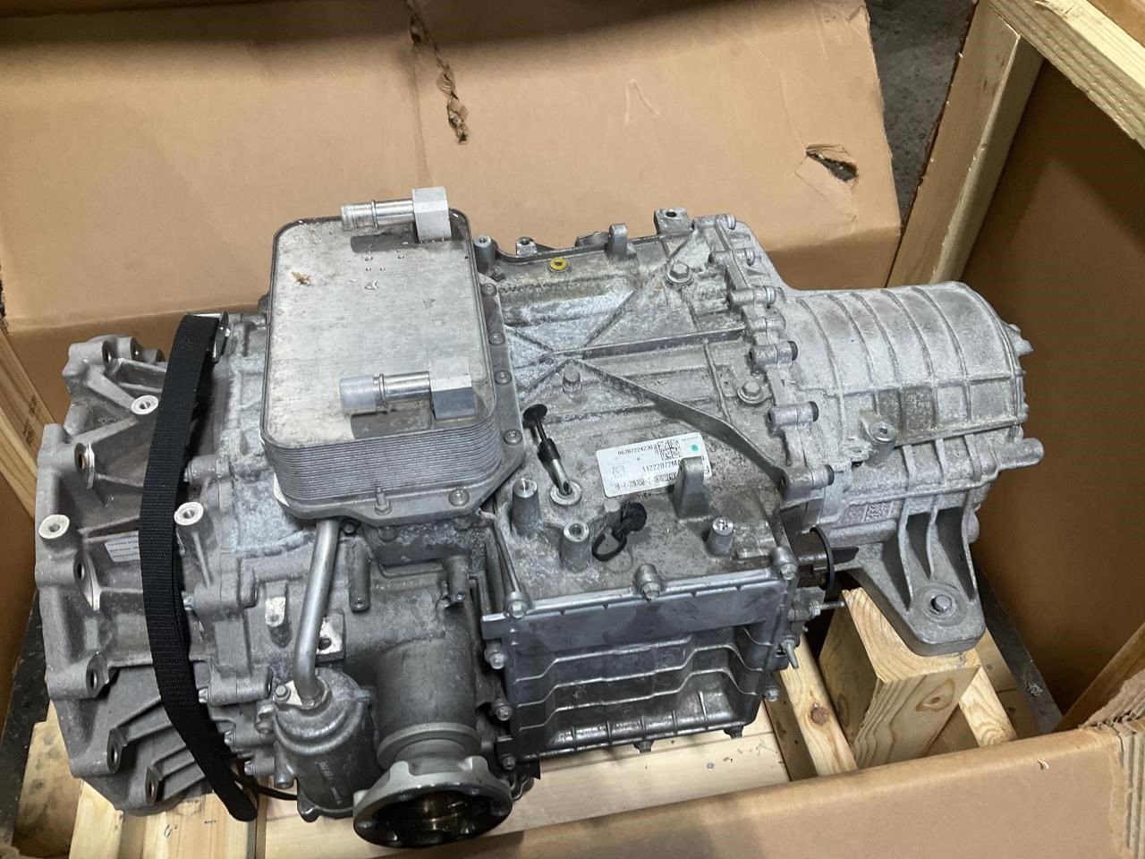 22-24 Maserati MC20 3.0 BT V6 2WD 8-Speed AT Automatic Transmission Q