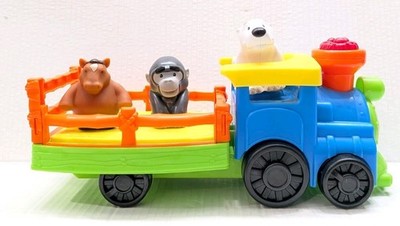 Fisher Price Little People Choo Choo Zoo Train & 3 Animal Figures