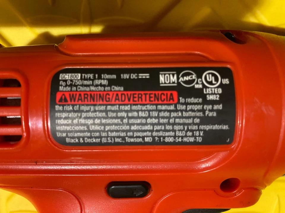 Taladro inalámbrico BLACK & DECKER 3/8 18Vv GC1800 18V con cargador y DOS baterías Foto 4 de 4