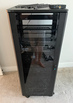 27U Floor Standing Strong FS Series Rack System SR-FS-SYSTEM-27U