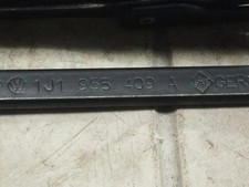 VW GOLF IV Variant 1J5 Scheibenwischer vorne 1J1955409A 1.60 Petrol 18242298
