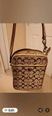 Coach Women's Corner Zip Wristlet In Pouch, Small - Khaki (CE706)