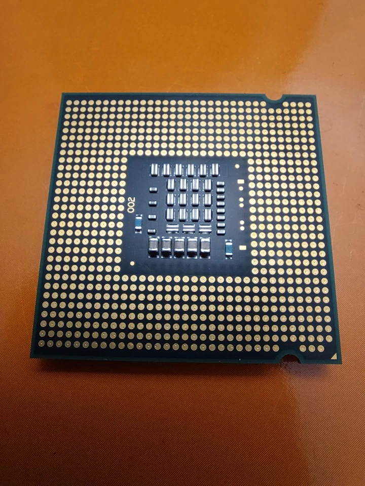 Processore Intel E8400 Dual Core 2 Duo 3.0GHz CPU - Immagine 2 di 2