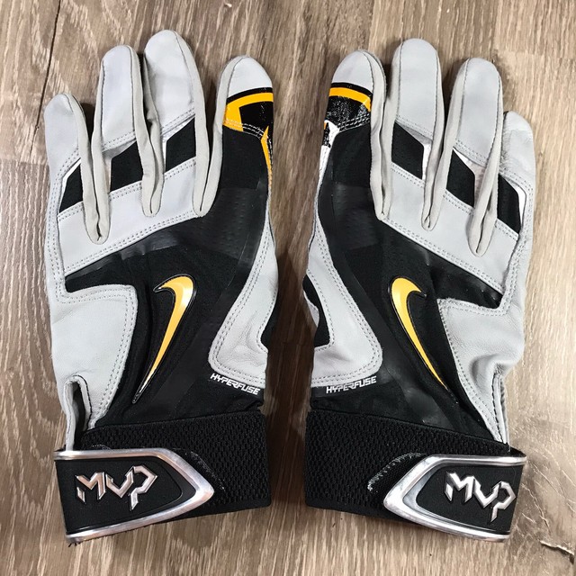 nike mvp gloves black