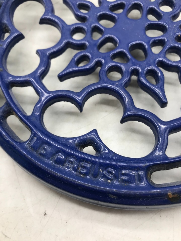 LE CREUSET Blue Enamelled Cast Iron 8" Trivet Footed Pot Stand made in