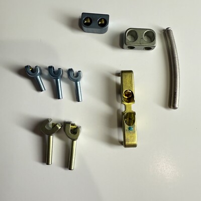Medtronic 9 assorted connectors