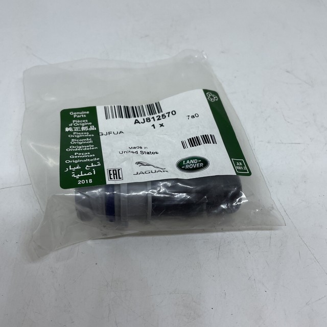 Jaguar XJ 2003 2009 Breather Valve Crankcase Vent. Part AJ812570 for