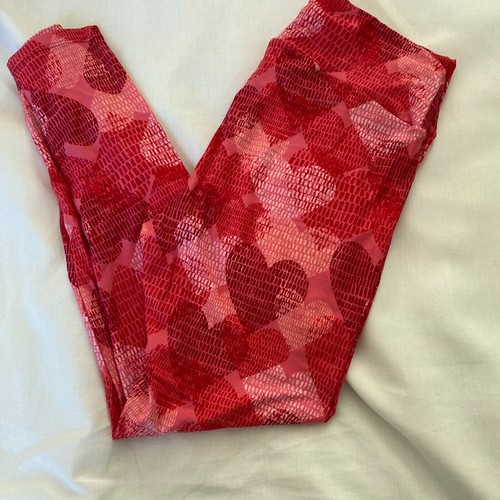 LuLaRoe Leggings Women's Tall & Curvy Pink Red Heart Valentines Print - Picture 4 of 4