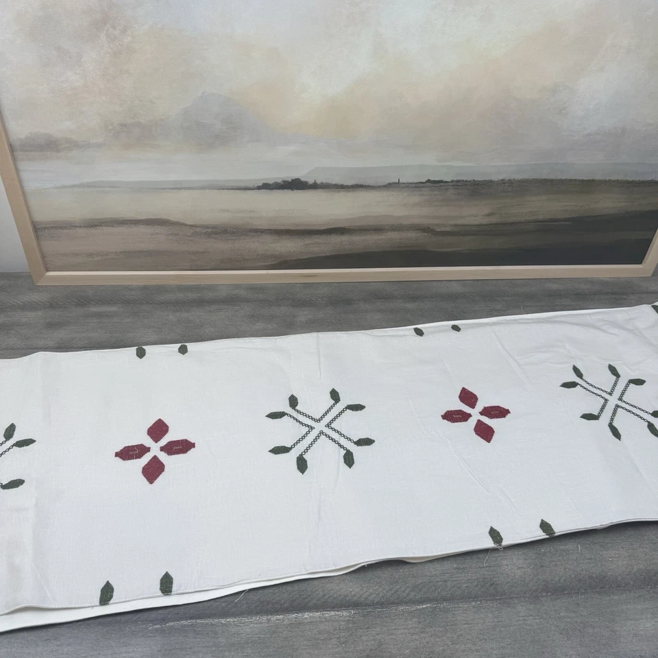 West Elm Lou Geo Runner 14”x90” verde rojo defectos leer Foto 2 de 4