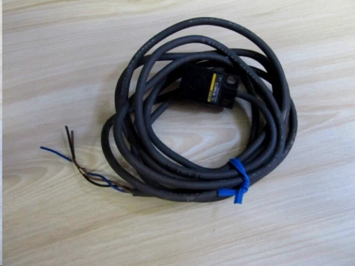 1pcs Used OMRON proximity switch TL-W5MC1C2
