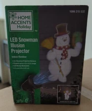 Home Accents Holiday LED Snowman illusion Christmas Projector 1006215532 NEW!