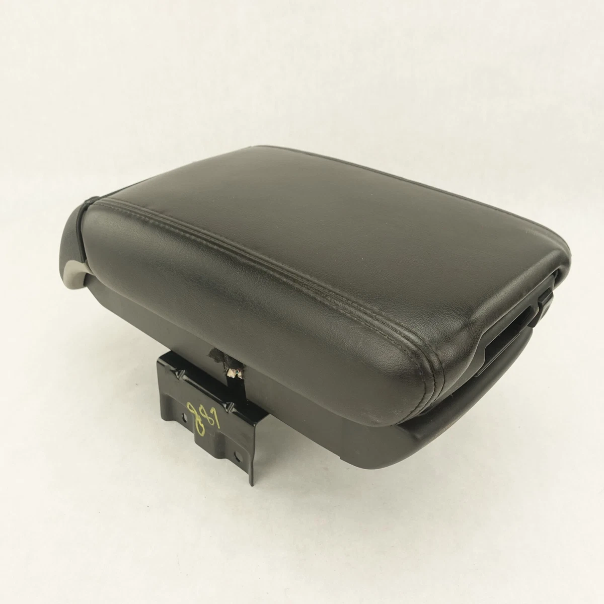 2010 chevy traverse center console lid deals