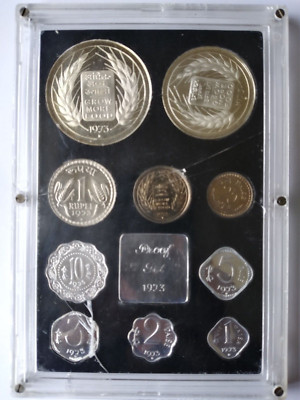 1973 India 10 coin Proof Set Mumbai Mint. Cracked plastic case, no box or COA
