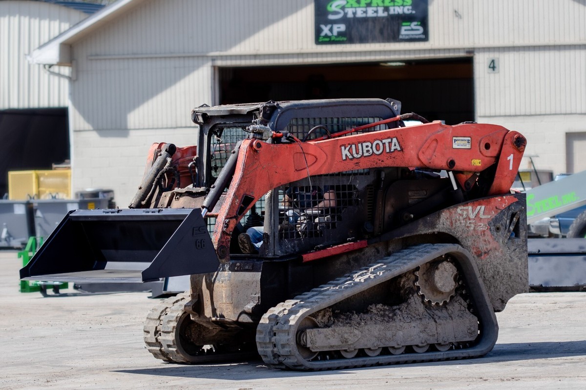 The Quick Move - HD Low Profile Material Skid Steer Bucket For Sale | 2