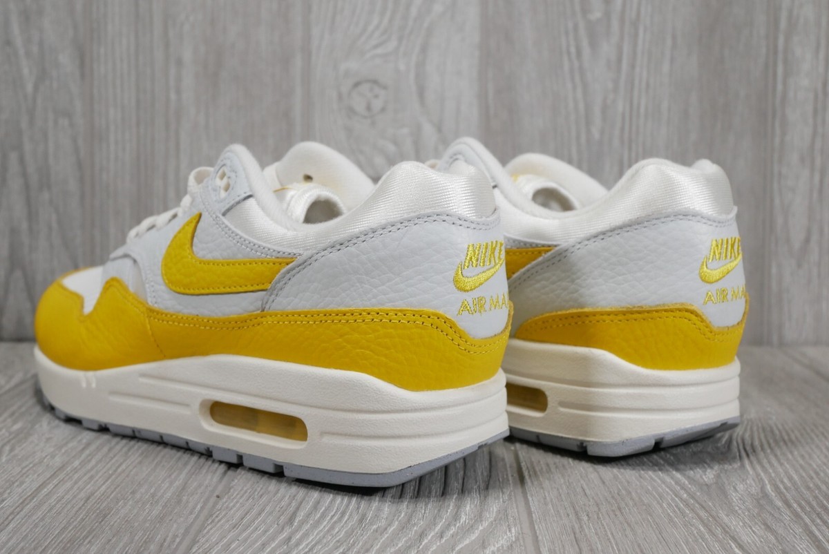 NEW Nike Air Max 1 Women's Size 9.5 Photon Dust/Tour Yellow Shoes