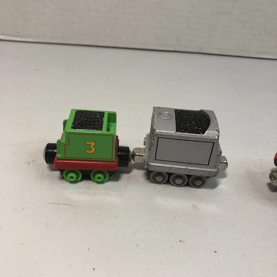 4 Train Cars Tenders Thomas and Friends Take Along Die Cart Learning Curve - Image 3 of 4