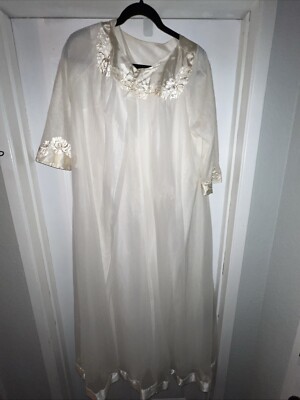 STUNNING VTG GOSSARD ARTEMIS Peach Nylon & Lace Nightgown Peignoir Robe Set M