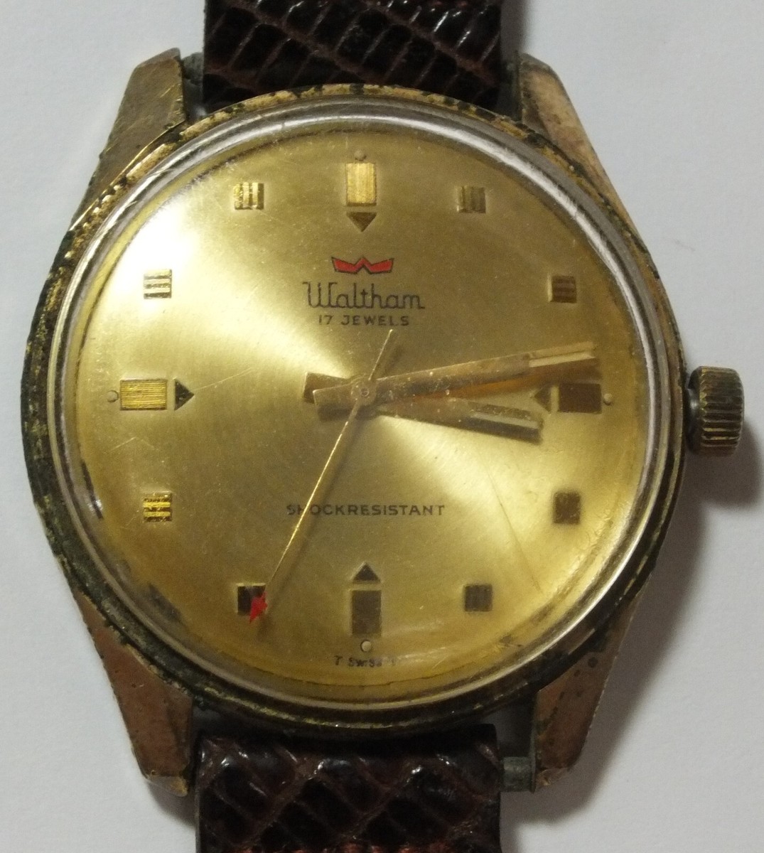Vintage Waltham Swiss 17J Shock Resistant 34mm Unadjusted