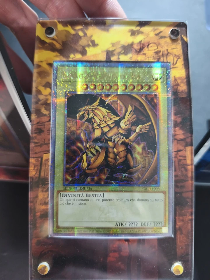 Set Divinità Egizie Yu-Gi-Oh! – Quarter Century Secret Rare+ Display Acrilici - Immagine 2 di 4