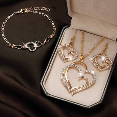 Sparkling French Romantic Heart-shaped A Pair Of Earrings And A Necklace