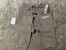 NEW Fear of God Essentials Desert Taup Sweatpants Size Small 100% Authentic ✅