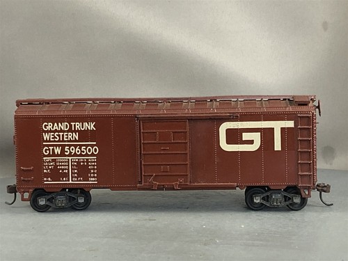 Roundhouse - Grand Trunk Western - 40' Box Car # 596500