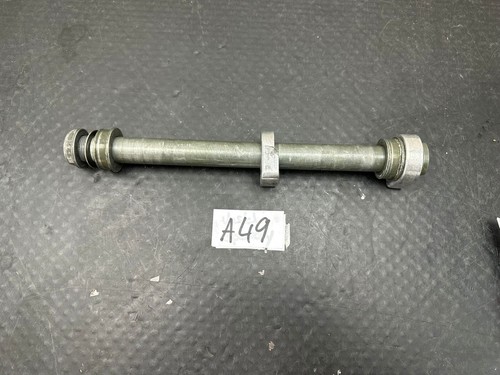 Aprilia RSV 1000 01 03 Mille Hinterradachse Steckachse Achse Axle RP