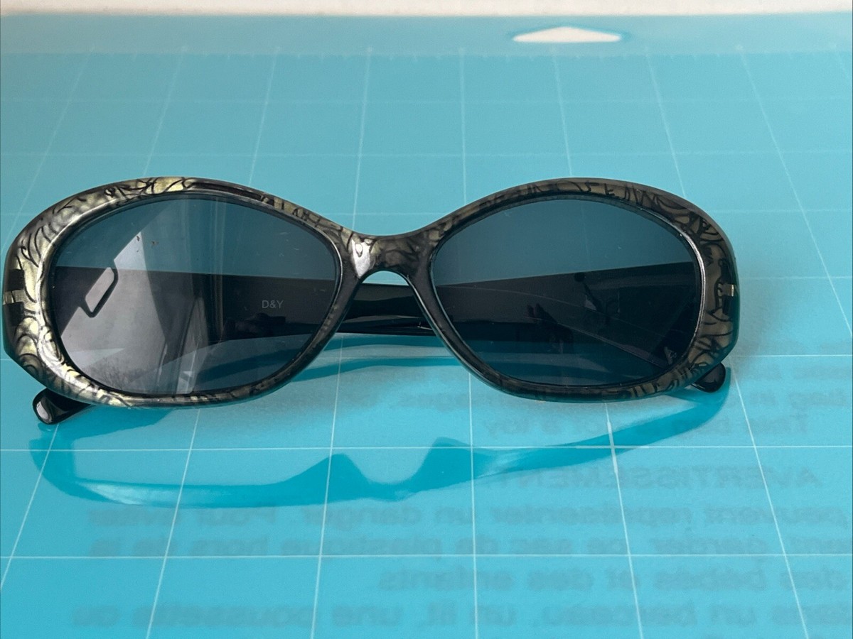 D&Y Sunglasses Black Lens, Green And Black Frame VTSR1005  display picture 2
