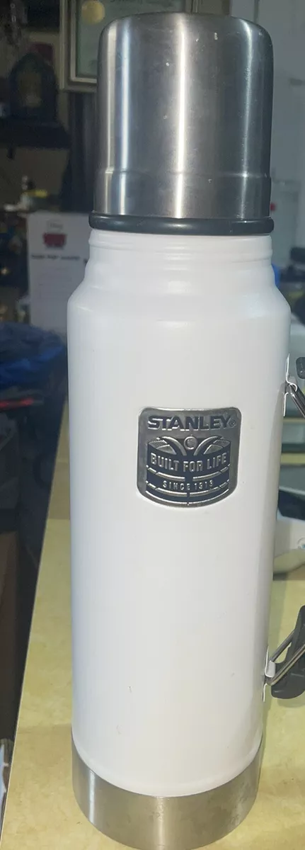 Stanley Special Edition The Legendary Classic White Thermos 1.1Qt Hot Cold  RARE