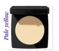 Bobbi Brown Sheer Finish Pressed Setting Powder Pale yellow color New