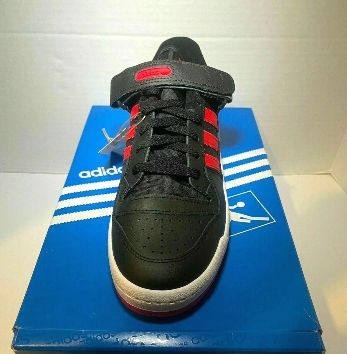 Internationale Computerspelletjes spelen sectie Adidas Originals Forum Low Men&#039;s Red Black White Shoes Sneakers Sport  GW1613 NEW | eBay