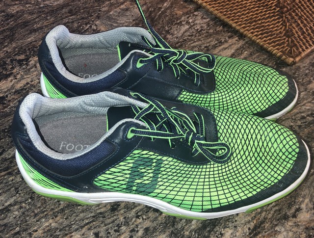 lime green golf shoes