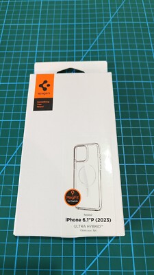Spigen Ultra Hybrid Mag Magsafe Hülle für iPhone 15 Pro weiß (ACS06715)