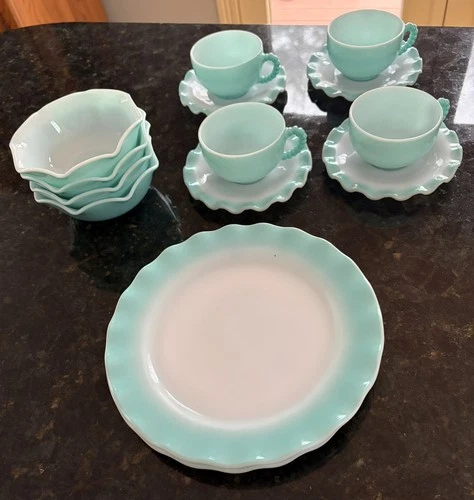 Vintage Hazel Atlas Aqua Blue Crinoline Ripple Set 4 cup saucer plate bowl 14 Pc