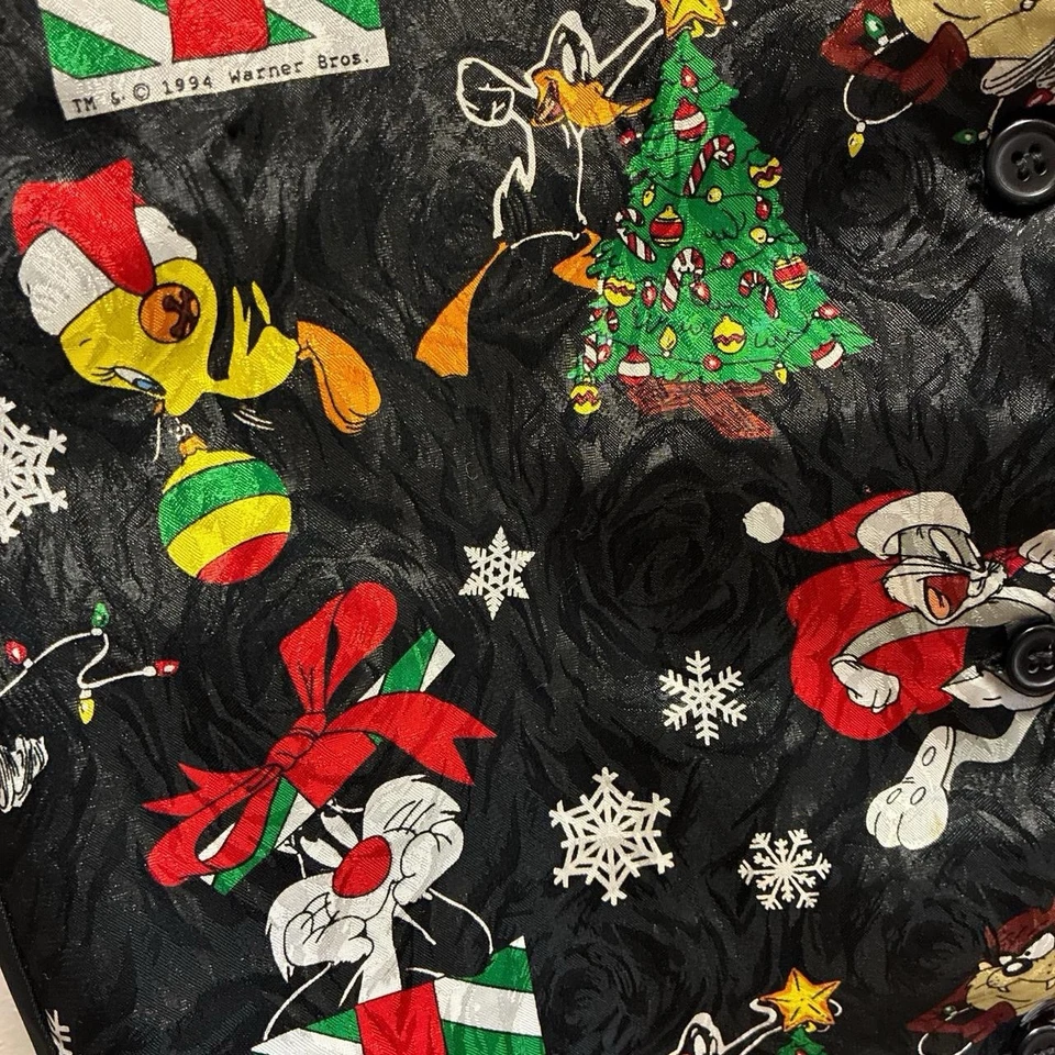 Looney Tunes Christmas vest in black and green - Image 2 of 3