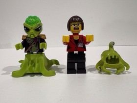 LEGO Space: Alien Mothership (7065) - COMPLETE