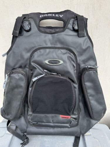 Oakley Blade 3-1 Wet Dry Hydrofuse Backpack 42L Black Surf Watersport
