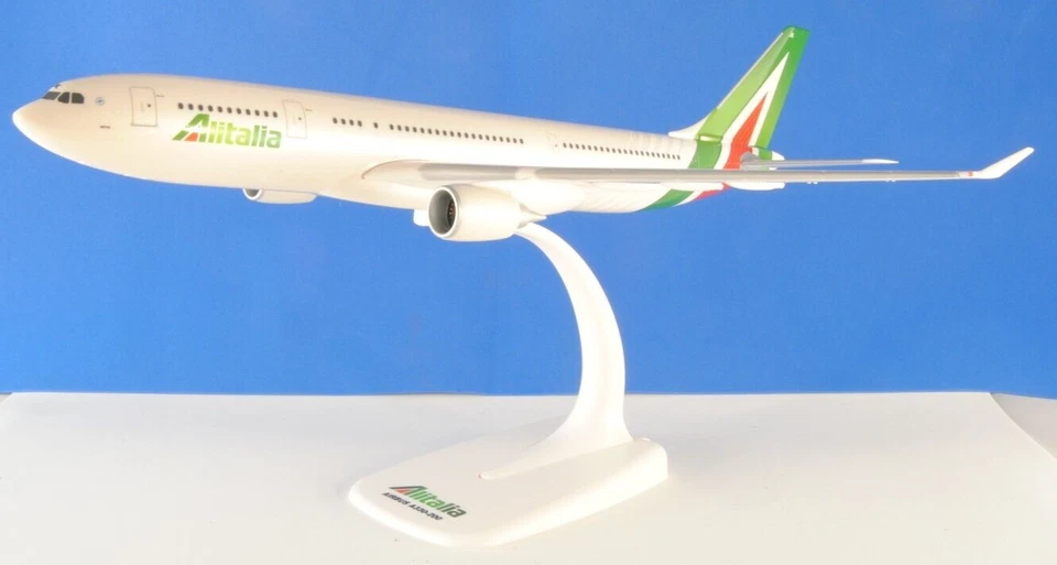 HERPA 610933-001 Aereo modello Airbus A330-200 compagnia Alitalia 1:200 Snap-Fit - Immagine 3 di 4