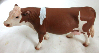 Schleich  DAIRY COW 2008 Brown & White RETIRED D-73527