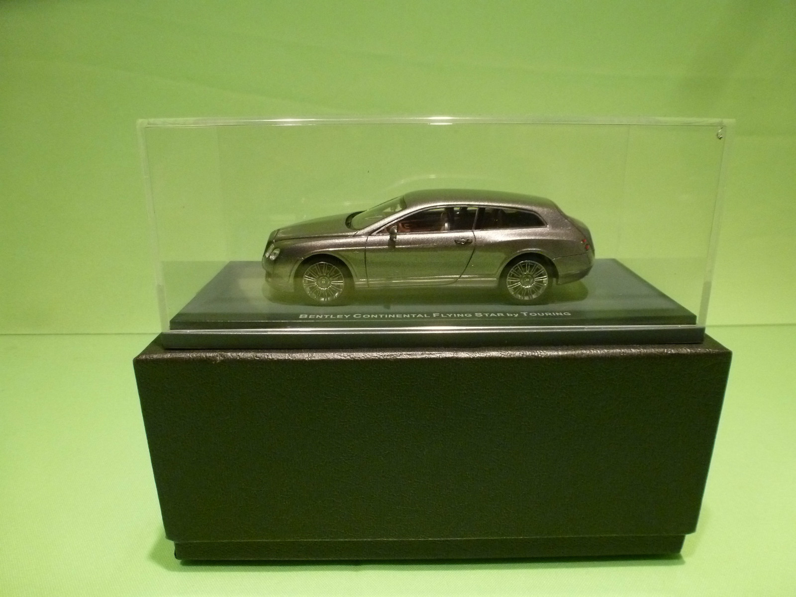 NEO 1 43 - BENTLEY CONTINENTAL TOURING NEO44215 - MINT CONDITION IN BOX NEO 1 43 - BENTLEY CONTINENTAL TOURING NEO44215 - MINT CONDITION IN BOX