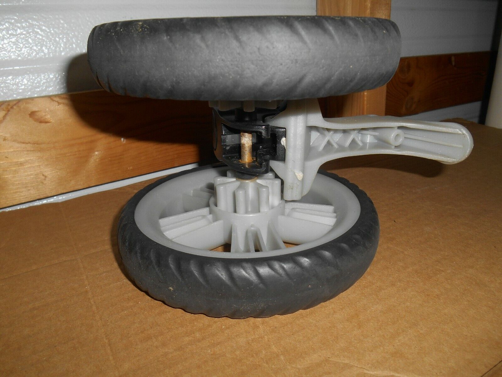 Picture 3 of 8