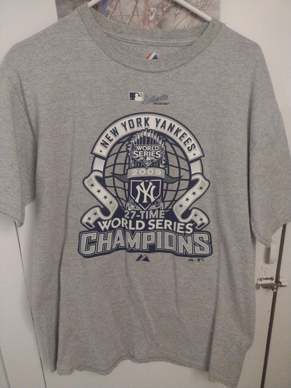 New York Yankees 2009 World Series Champions Majestic Gray T-Shirt Adult Medium